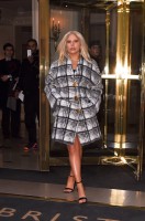 /album/lady-gaga-saliendo-se-su-hotel-de-paris-06-03-2015-/a001-1-jpg1/